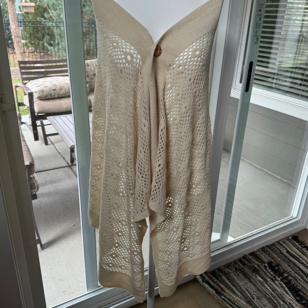 2 Chic Beige Knit Wrap
